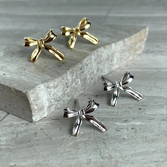 NEW ~ Anthropologie SHASHI Charlotte Mini Bow Stud Silver Earrings - Picture 5 of 9